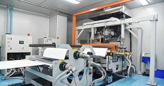 खरीदें जीएजी थ्री-लेयर संरचना के लिए 600KG/H आउटपुट और 0.2-2 मिमी मोटाई रेंज के साथ PETG सजावटी शीट एक्सट्रूज़न लाइन online manufacture